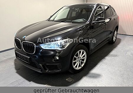 BMW X1 18i sDrive LED Navi Automatik 1.Hand wenig KM