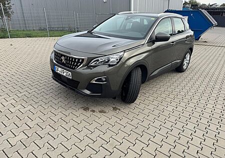 Peugeot 3008 TOP gepflegter 1.2 PureTech 130 Allure