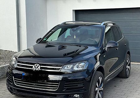 VW Touareg Volkswagen 3.0 V6 TDI Rline/Exclusive / Pano / Voll