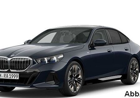 BMW 520d M Sportpaket Komfortsitze Panorama AHK