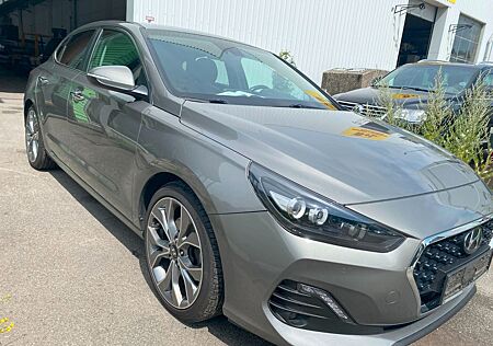 Hyundai i30 Fastback Premium LED DAB 1 Hand