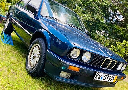 BMW E30 318i 3er Benzin vieles ERNEUERT