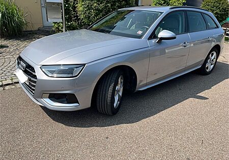 Audi A4 Avant Mild Hybrid AHK Service neu