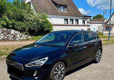 Hyundai i30 gebraucht kaufen Hyundai i30 1.0 T-GDI Premium Premium