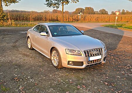 Audi S5 4.2 FSI quattro -