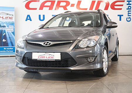Hyundai i30 CW 1.6 CRDi 66 kW FIFA WM Edition *Klima*PDC