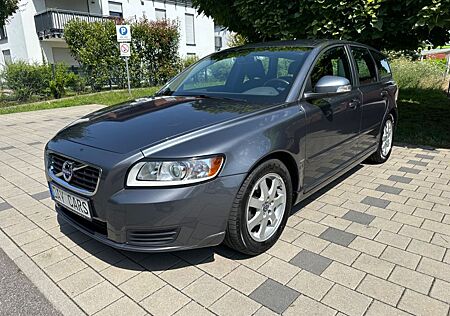 Volvo V50 Kombi 1.6 D Drive Kinetic*1.Hand*Klima*Shz.V