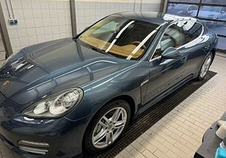 Porsche Panamera 4S Langstrecke