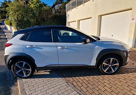 Hyundai Kona 1.6 T-GDI Premium DCT 4WD Premium