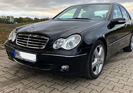 Mercedes-Benz C 230 AVANTGARDE Avantgarde