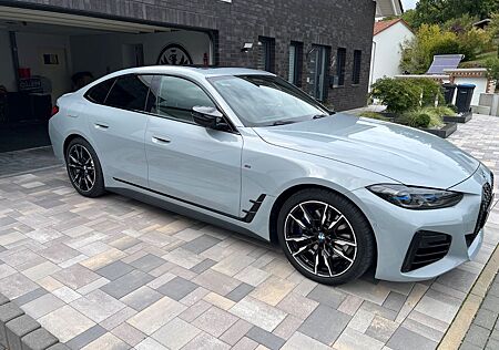 BMW M440i xDrive Gran Coupé mit Premium Selction