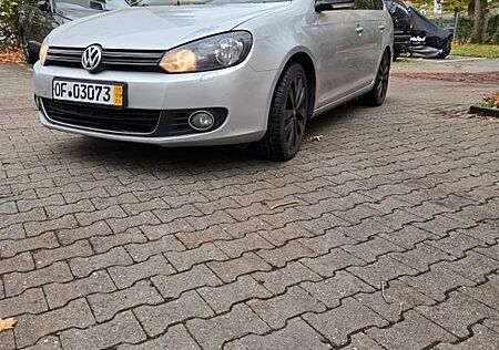 VW Golf Sportsvan Volkswagen 1.6 TDI -