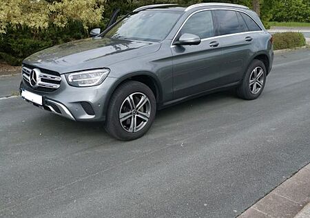 Mercedes-Benz GLC 220 d Luxury / Top Zustand / TÜV Neu