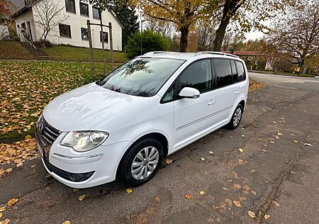 VW Touran Volkswagen 1.4 TSI DSG Trendline , Automatik