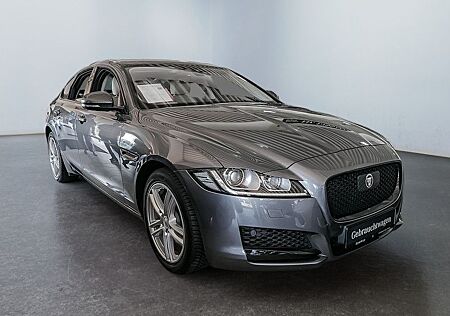 Jaguar XF Portfolio 30 d SPUR KAMERA XENON PDC