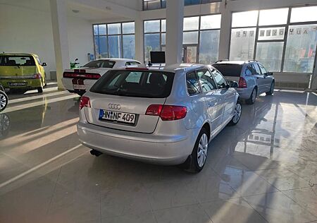 Audi A3 1.8 TFSI S tronic Ambiente Sportback Ambiente