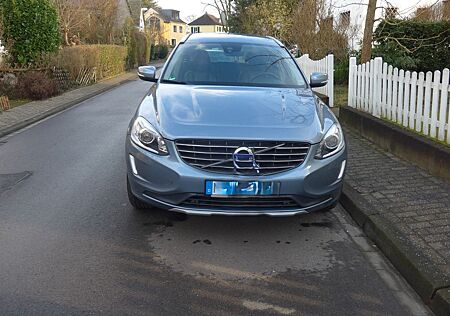 Volvo XC 60 XC60 D5 AWD Summum Geartronic Summum