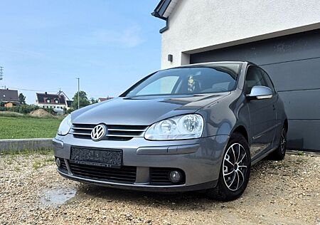 VW Golf Volkswagen 1.4 Trendline mit Mängeln