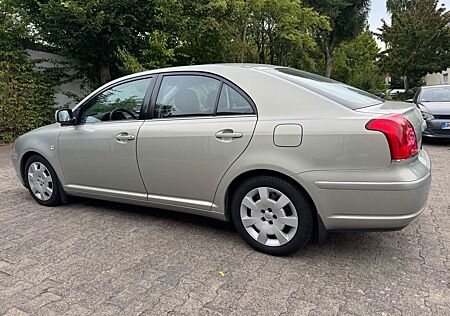Toyota Avensis Executive 2,0-l-VVT-i Automatik Exec...