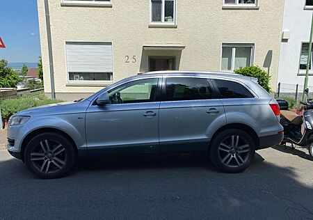 Audi Q7 3.0 TDI (DPF) quattro tiptronic -