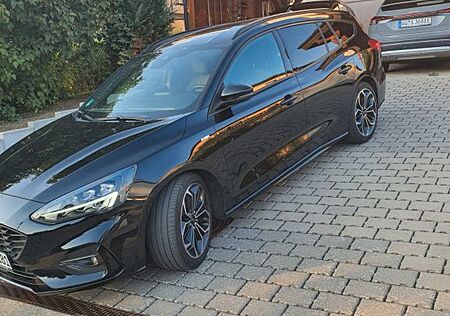 Ford Focus 1,5 EcoBoost 110kW ST-Line Turnier Aut...