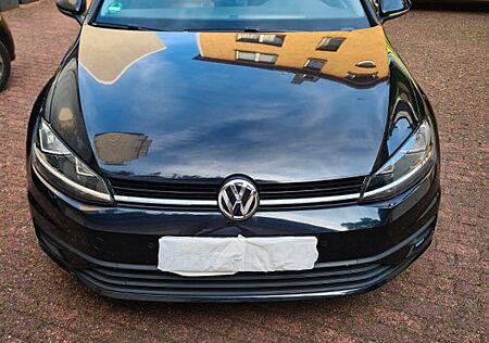 VW Golf Volkswagen 1.6 TDI SCR Trendline Trendline