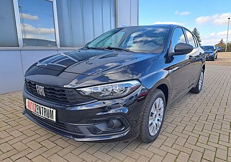 Fiat Tipo 1.5 GSE HYBRID 130PS AUTOMATIK EINPARKHILFE