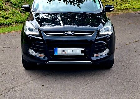 Ford Kuga 2,0 TDCi 2x4 110kW Titanium Titanium