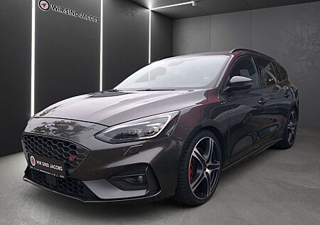 Ford Focus TURNIER ST 2.3 ECOBOOST Bluetooth Navi LED