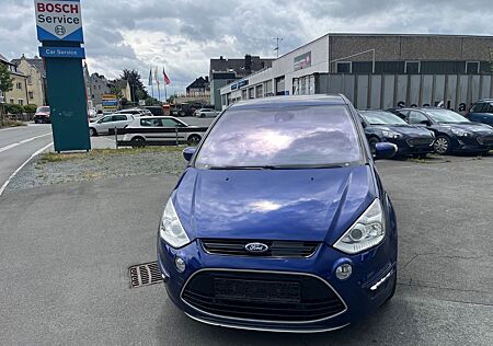 Ford S-Max Titanium