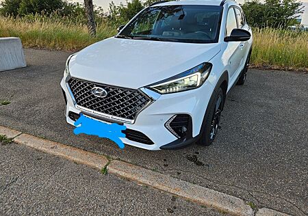 Hyundai Tucson 1.6 CRDi Advantage + 2WD Advantage +
