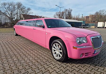 Chrysler 300C Stretch Limousine pink