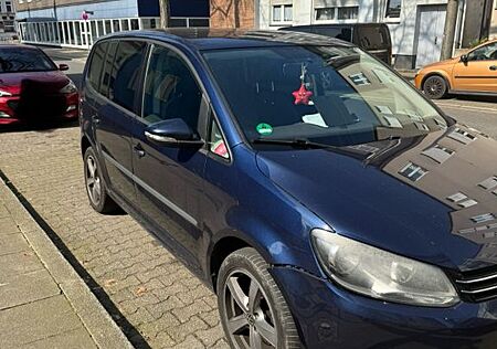 VW Touran Volkswagen 1.6 TDI - 7 sitze