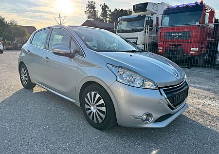 Peugeot 208 Allure Automatic 1.Hand 5-trg
