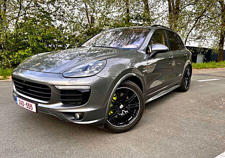 Porsche Cayenne S E-Hybrid 1st OWNER !