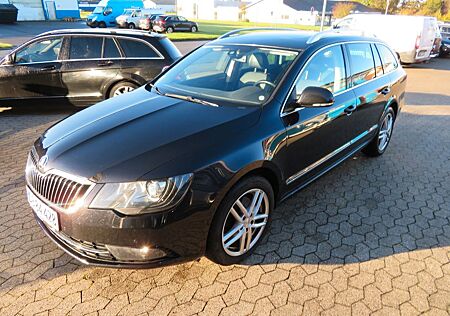 Skoda Superb 2.0 TDI 170 PS Elegance Leder PAN0 Stdhzg