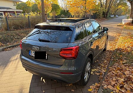 Audi Q2 VOLL PANO CARPLAY STANDHEIZUNG HEAD UP