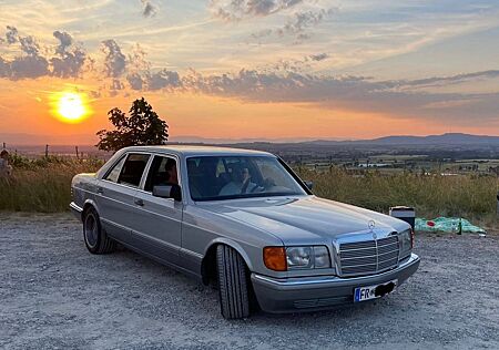 Mercedes-Benz 420 SEL
