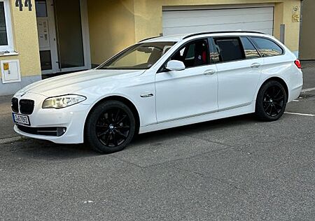 BMW 528i ( 6 Zylinder ) 2 Vorbesitzer