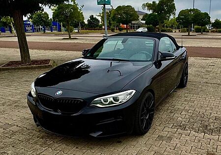 BMW M235i xDrive Steptronic Cabrio -