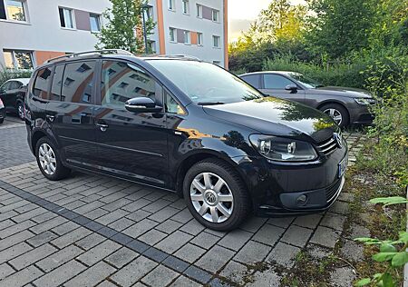 VW Touran Volkswagen 1.6 TDI LIFE 7 Sitze