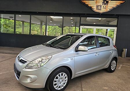 Hyundai i20 1.2 Classic Lim. AW-Reifen-NEU/Bremse-Top