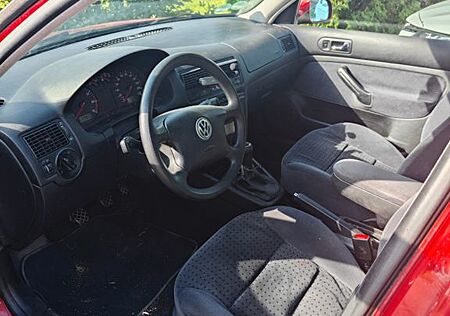 VW Golf Volkswagen 1.4 Basis
