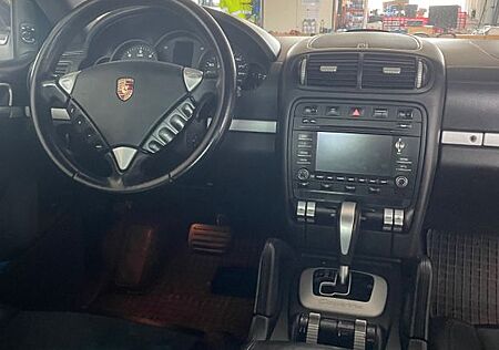 Porsche Cayenne 3,0 TD Tiptronic -