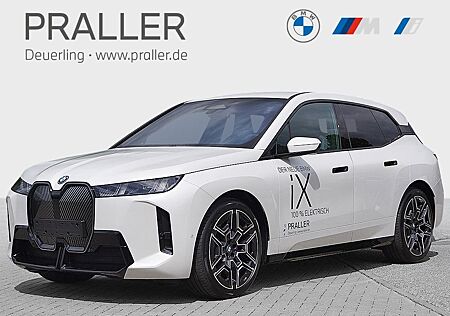 BMW iX xDrive45 M Sport AHK HeadUp M-Sitze Kamera AC