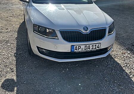 Skoda Octavia 1.8 TSI DSG Style Combi Style