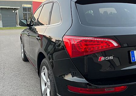 Audi Q5 2.0 TDI DPF S tronic quattro -