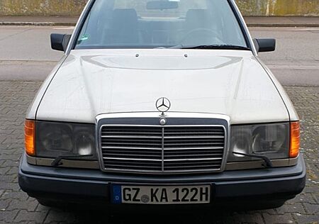 Mercedes-Benz 300