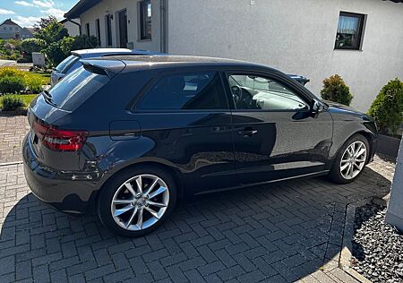 Audi A3 2.0 TDI Schekheft gepflegt