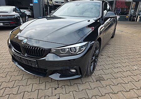 BMW 440i Coupe xDrive M Sportpaket schwarz/schwarz